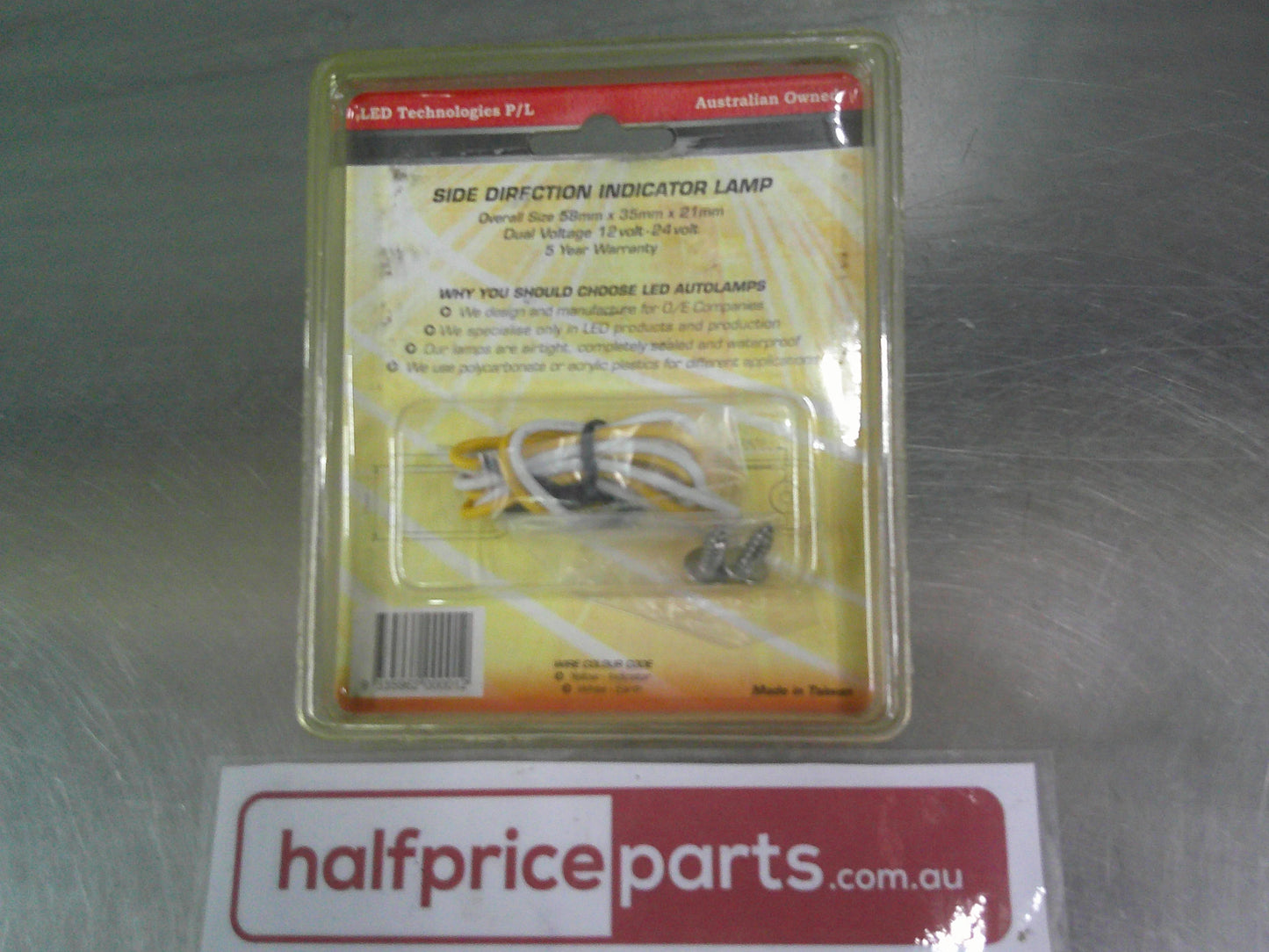 LED Autolamps Side Direction Indicator Light  Universal 12 To 24 Volt New Part