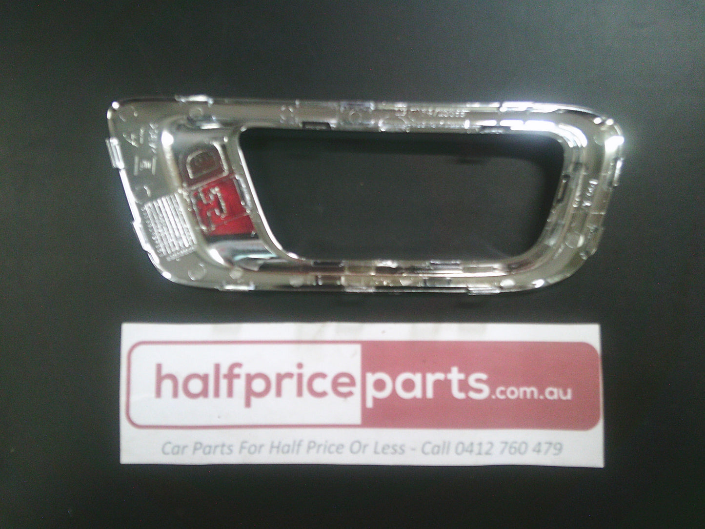 Holden RG Colorado Genuine Right Bull Bar Fog Lamp Bezel Surround (Chrome) New Part