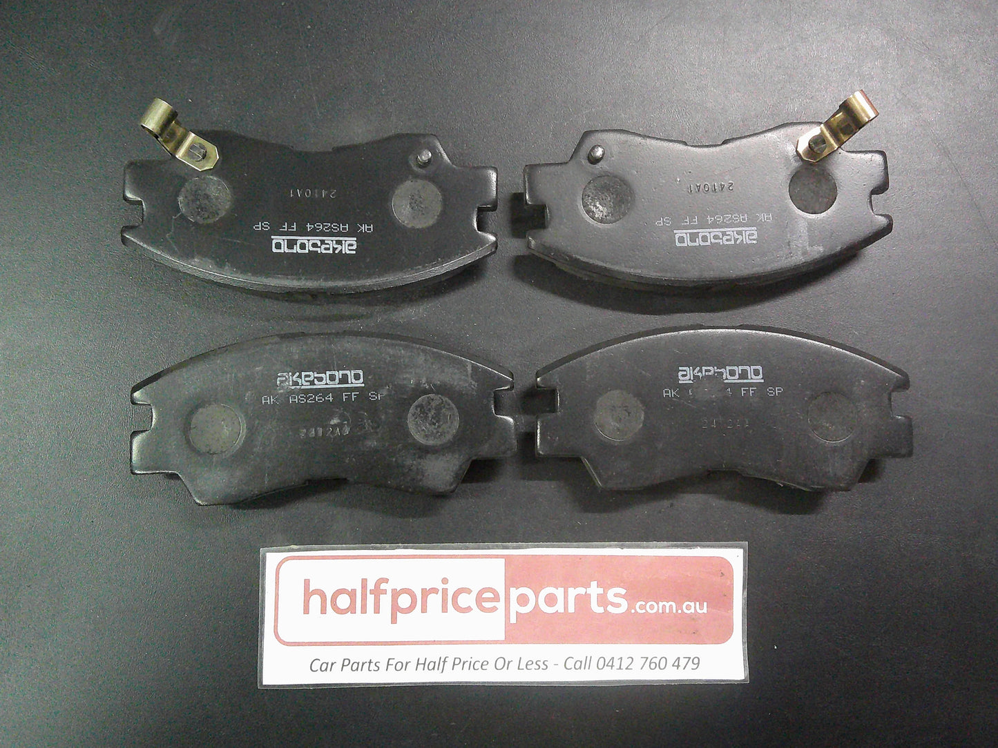 Mitsubishi Express/Starwagon/Triton/Pajero Genuine Front Brake Pads New Part