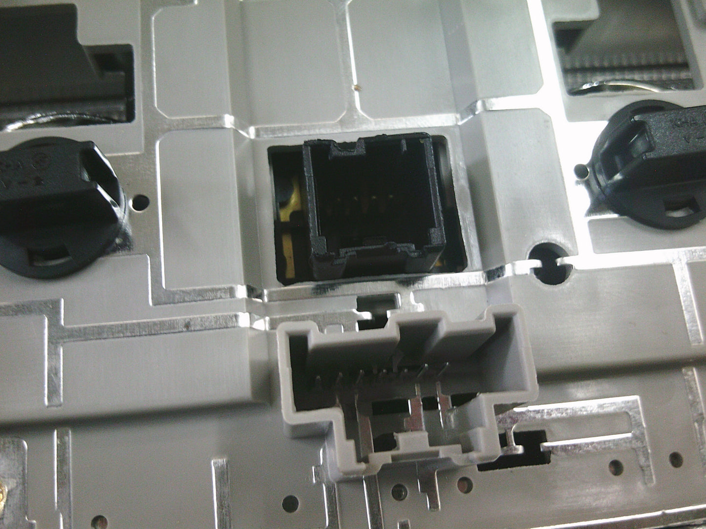 Holden CG/CG7 Captiva Genuine Roof Console and Interior Light ASM - New Part