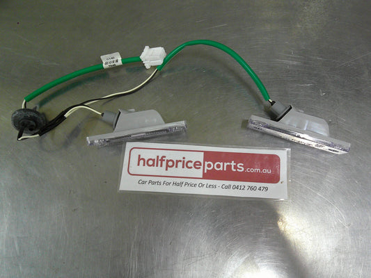 Holden CG7 Captiva Genuine License Plate Lamps And Wiring Assembly New Part