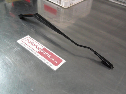 Holden TJ Trax Genuine Right Hand Windshield Wiper Arm New Part