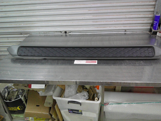 Nissan Pathfinder Genuine Left Hand Side Step (Side Step Only) New Part