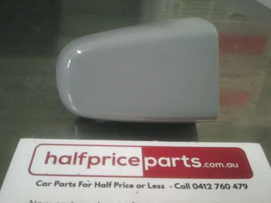Holden Commodore VE Genuine Front Right Hand  Rear Handle End Cap New Part