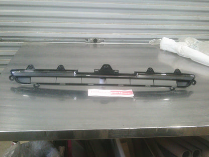 Toyota Landcruiser Genuine Grille New Part