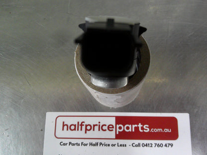Holden RG7 Colorado/RG Trailblazer Genuine Park Assist Alarm Sensor (BLADE SILVER) New Part