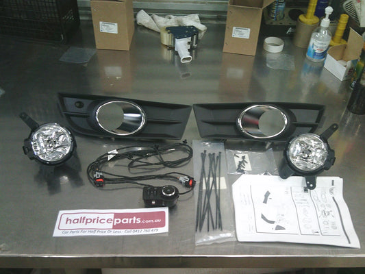 Holden JG Cruze Genuine Front Complete Fog Light Kit With Instructions New Part