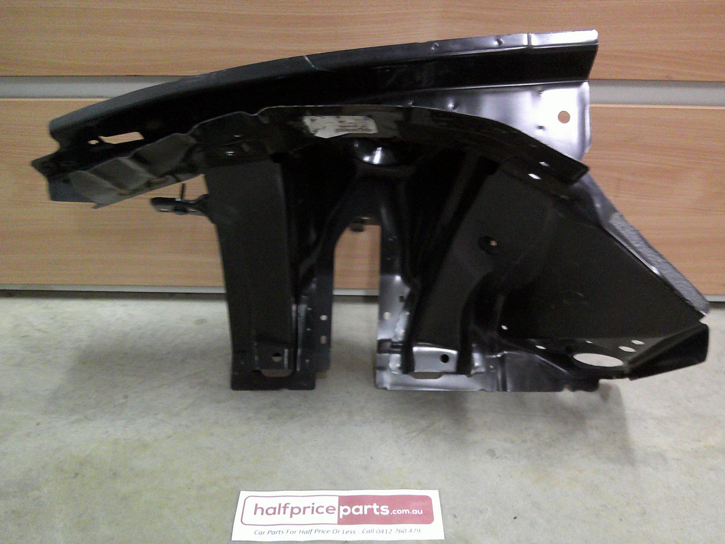 Holden VE Commodore/WM Caprice Genuine Left Hand Front Wheel House Apron Panel New Part