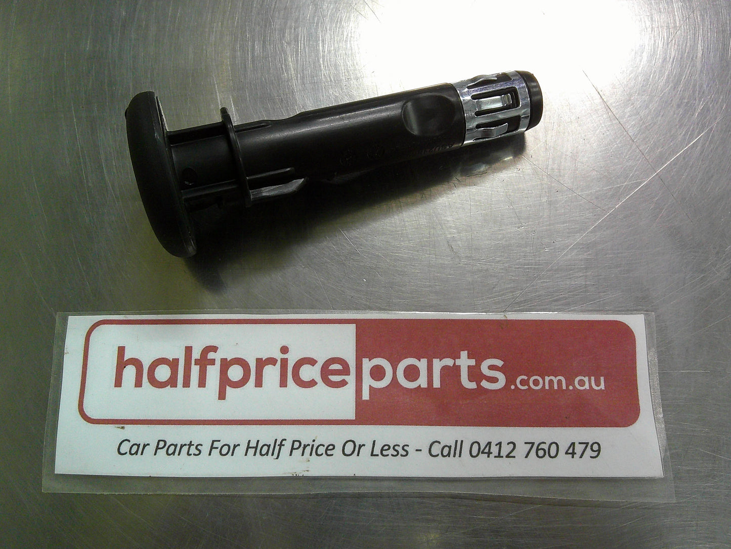 Holden VF Commodore/WN Caprice Genuine Driver Seat Headrest Guide New Part