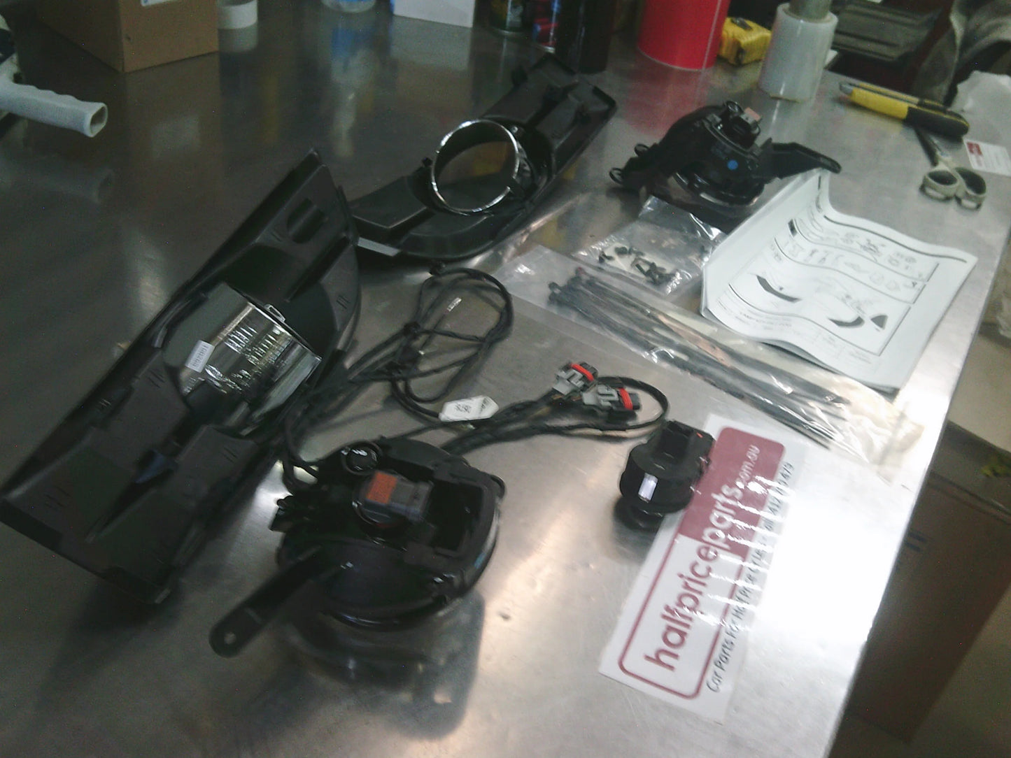 Holden JG Cruze Genuine Front Complete Fog Light Kit With Instructions New Part