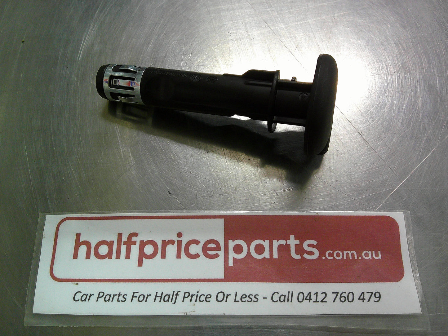 Holden VF Commodore/WN Caprice Genuine Driver Seat Headrest Guide New Part