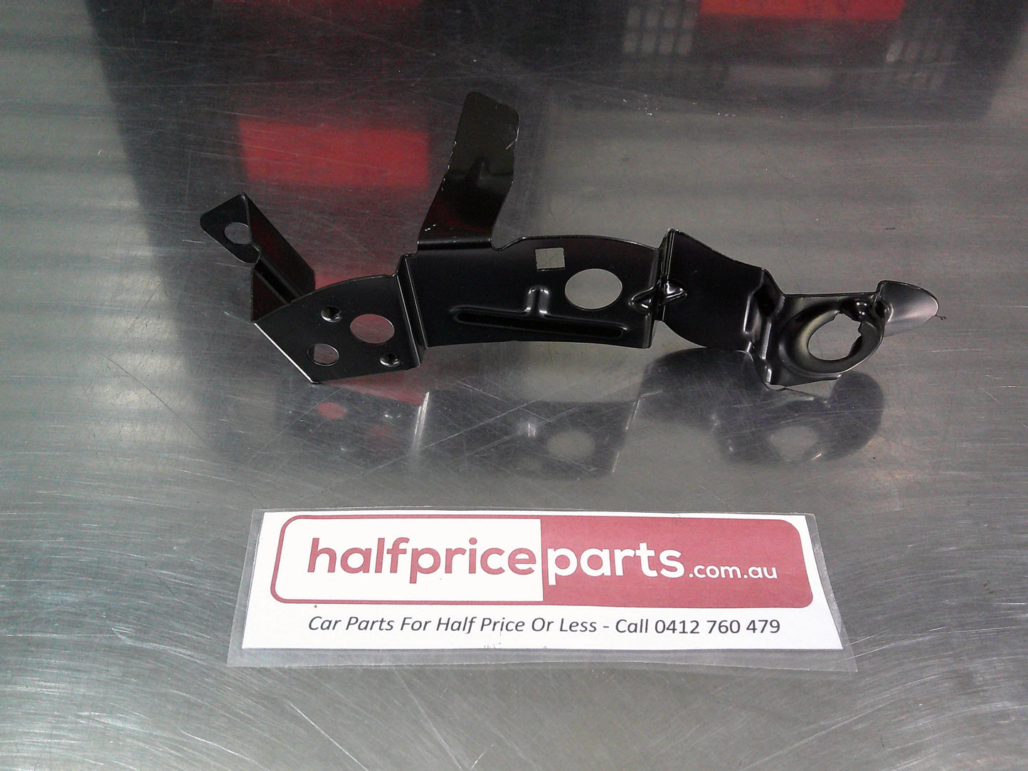 Holden TJ Trax Genuine Upper Tie Bar Bracket New Part