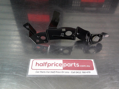 Holden TJ Trax Genuine Upper Tie Bar Bracket New Part