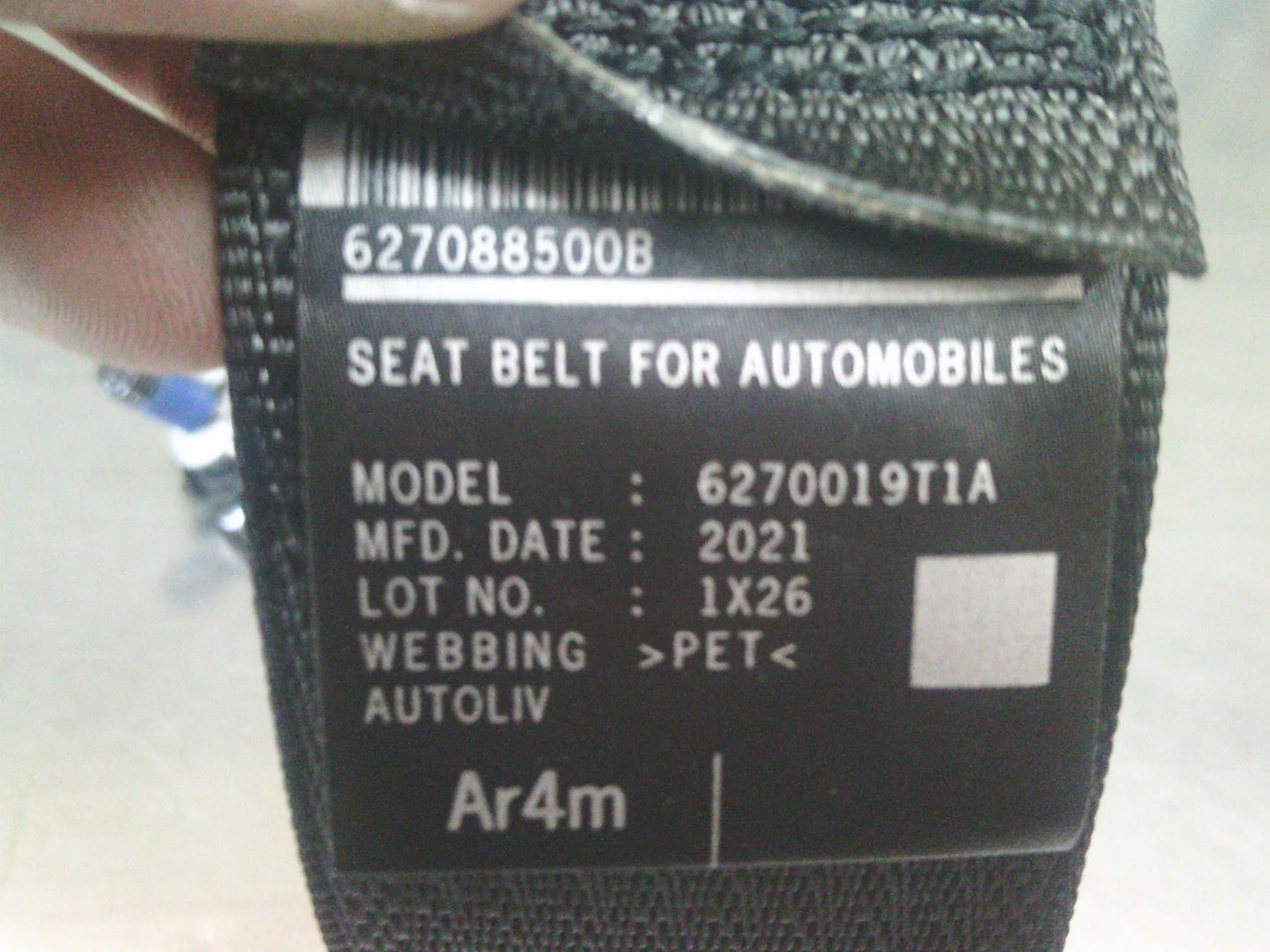 Holden RG Trailblazer Genuine 2nd Row Right Hand Side Retractor Seat Belt New Part