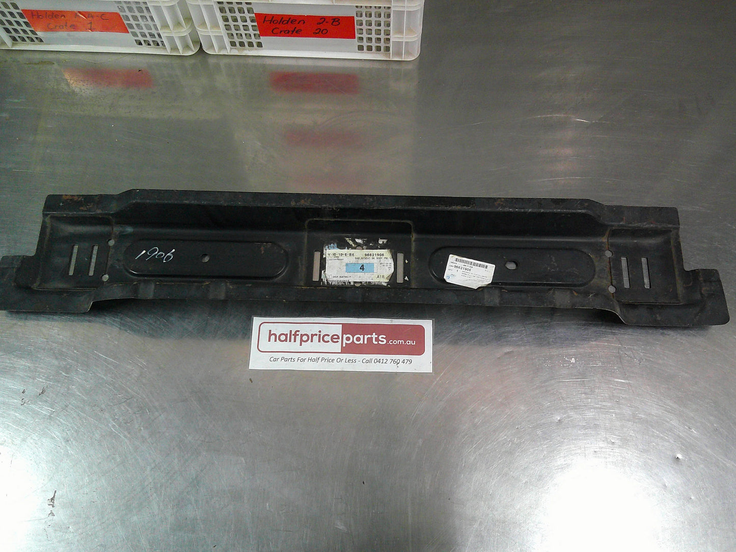 Holden CG Captiva Genuine Upper Rear Bar Seat Panel New Part