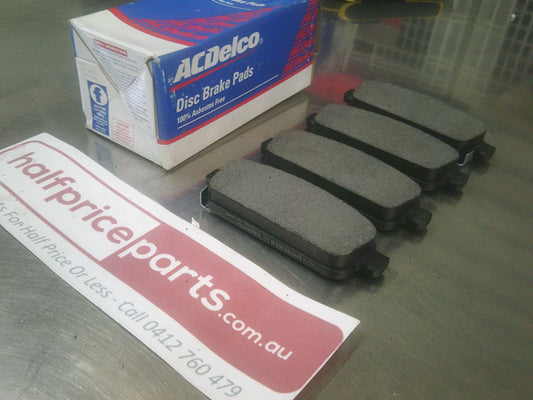 Holden Cruze/Barina/Astra/Trax/Volt/Cascada Genuine Rear Disc Brake Pad Set New Part