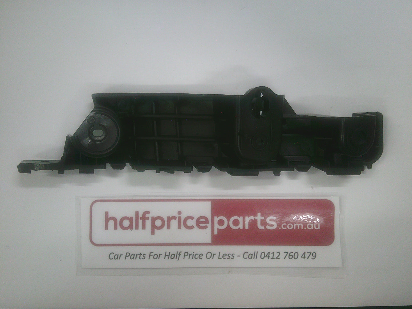 Holden TM Barina 4 Door LS-LT-LTZ-RS Genuine Right Hand Front Bumper & Grille Retainer New Part