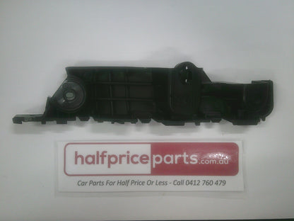 Holden TM Barina 4 Door LS-LT-LTZ-RS Genuine Right Hand Front Bumper & Grille Retainer New Part
