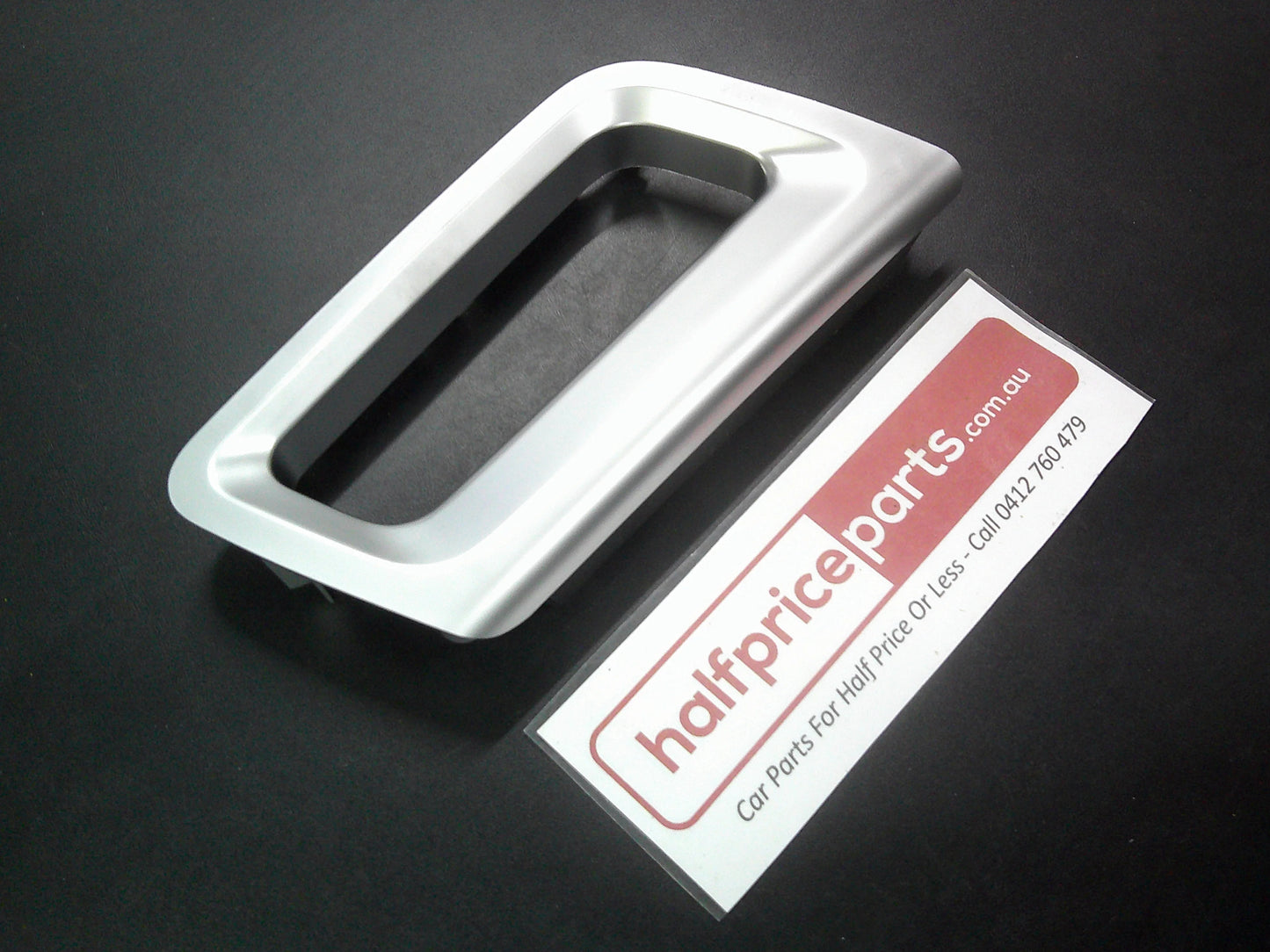 Holden CG/CG5 Captiva Genuine Right Hand Front (Drivers) Side Pull Handle Trim New Part