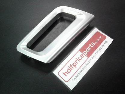 Holden CG/CG5 Captiva Genuine Right Hand Front (Drivers) Side Pull Handle Trim New Part