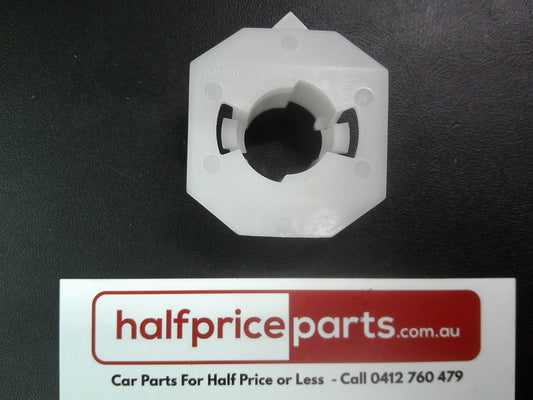Holden CG Captiva Genuine Switch Retainer New Part