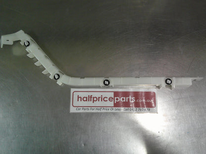 Holden CG Captiva Genuine Left Hand Rear Bumper Bar Bracket New Part