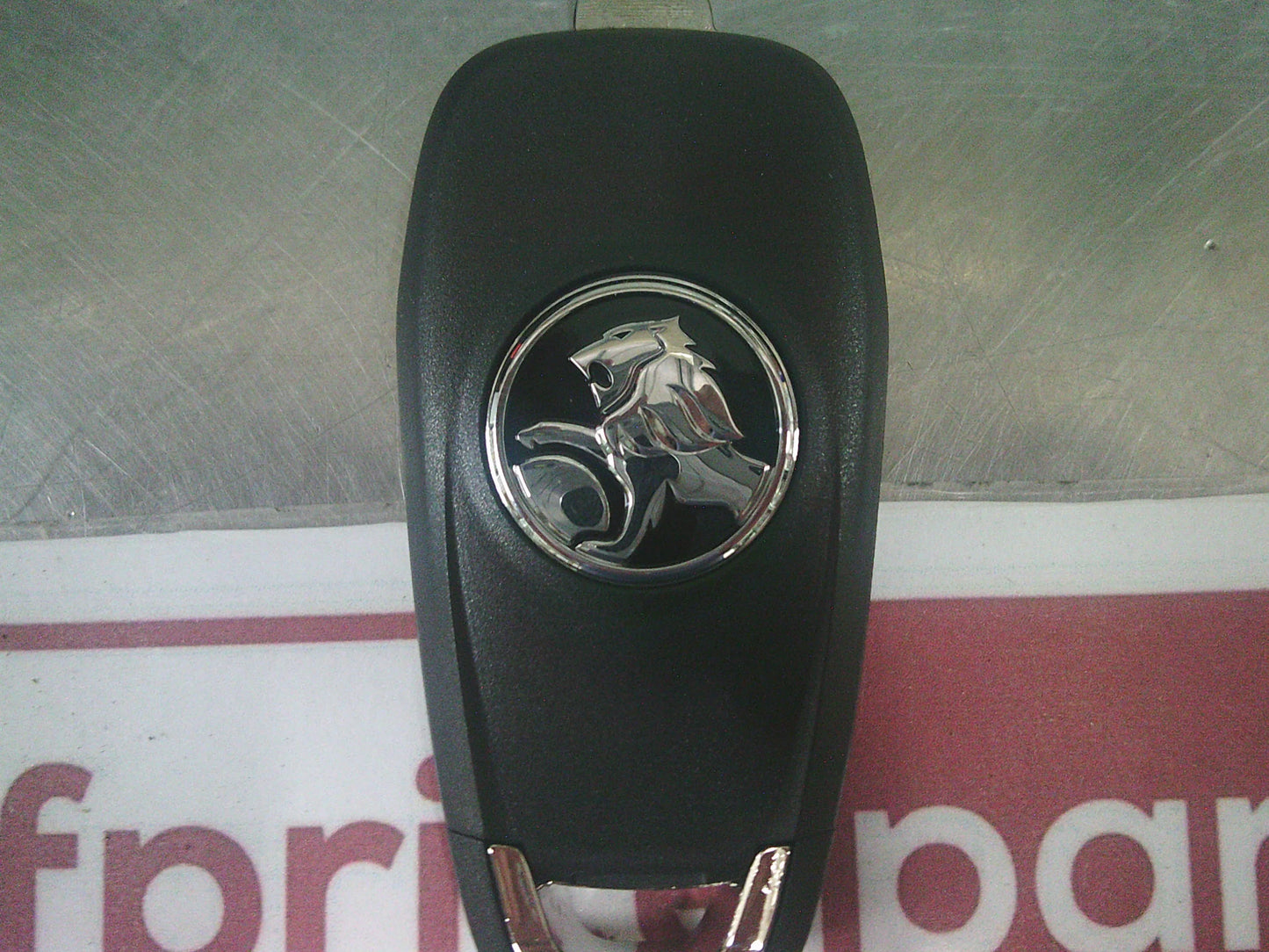 Holden BL Astra Sedan Genuine 3 Button Uncut Key Fob New Part