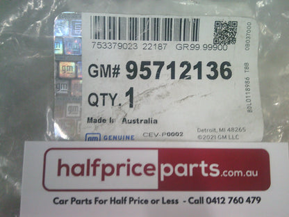 Holden BL Astra Sedan Genuine 3 Button Uncut Key Fob New Part