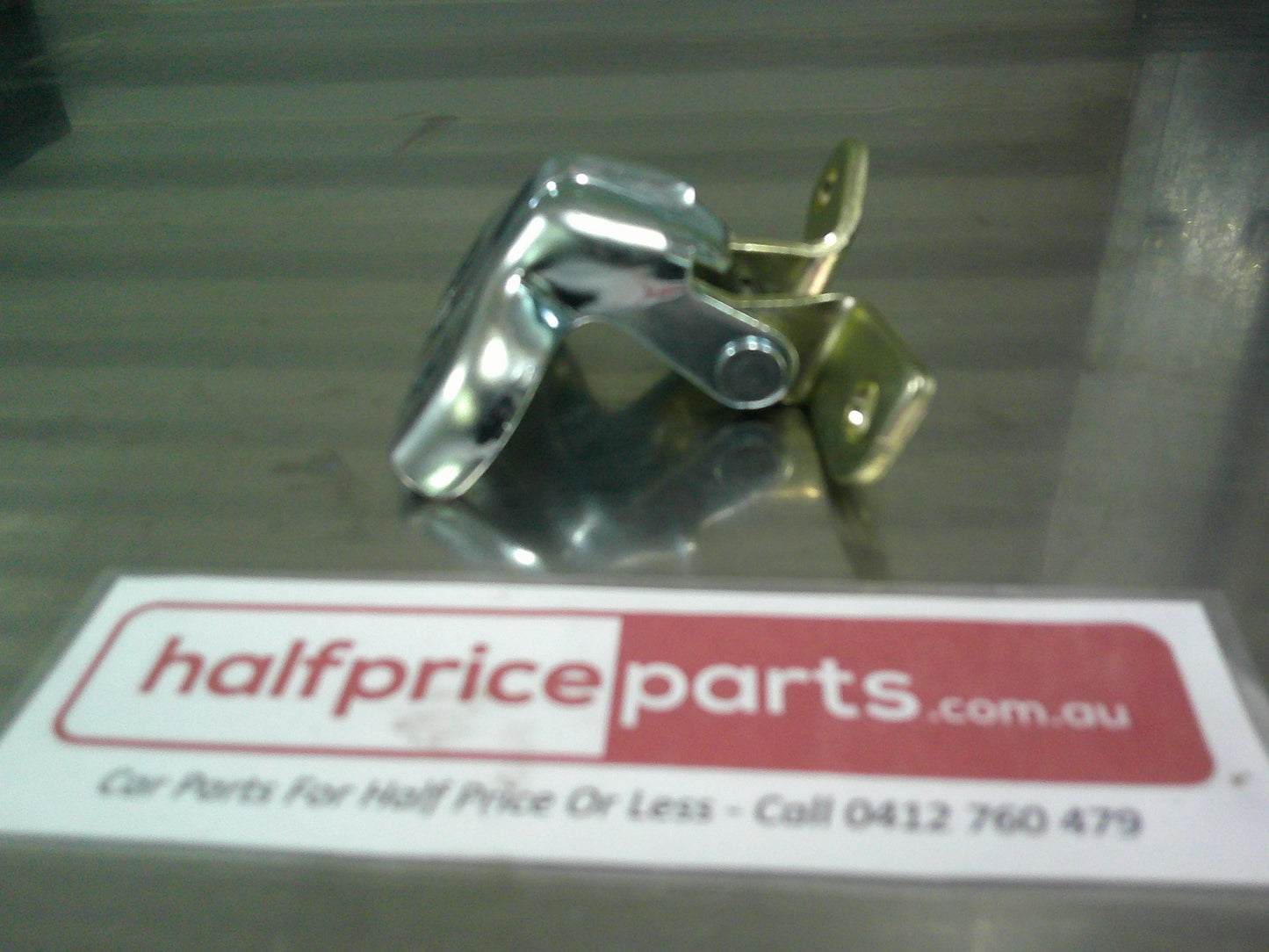 Holden JH/JH Cruze/TJ Trax/Malibu/Volt/Astra Right hand Rear Upper Door Hinge New Part