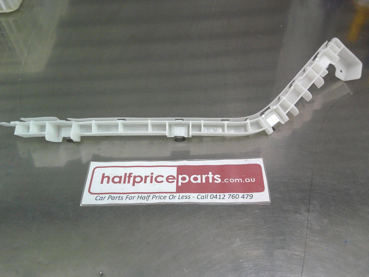 Holden CG Captiva Genuine Left Hand Rear Bumper Bar Bracket New Part