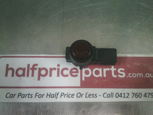 Holden VF SS/SV6 Commodore Genuine Rear Parking Sensor (Burgundy) New Part
