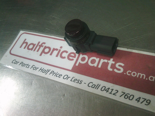 Holden VF SS/SV6 Commodore Genuine Rear Parking Sensor (Burgundy) New Part