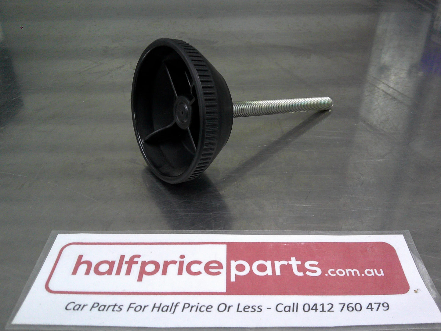 Holden VF Clubsport/GTS/GTSR/Senator/R8 Commodore Genuine Spare Wheel Retainer New Part