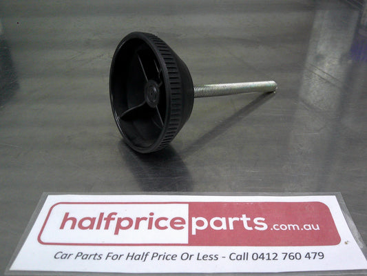 Holden VF Clubsport/GTS/GTSR/Senator/R8 Commodore Genuine Spare Wheel Retainer New Part