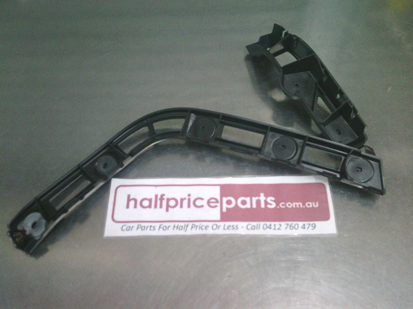Holden Trailblazer Genuine Left Hand Rear Bumper Bracket Fascia Guide New Part