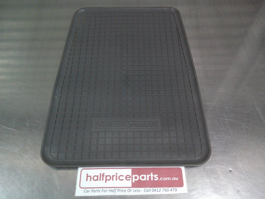 Truck Mate Universal Heavy Duty Rubber Mat Non Slip Small Lip Easy To Clean New Part