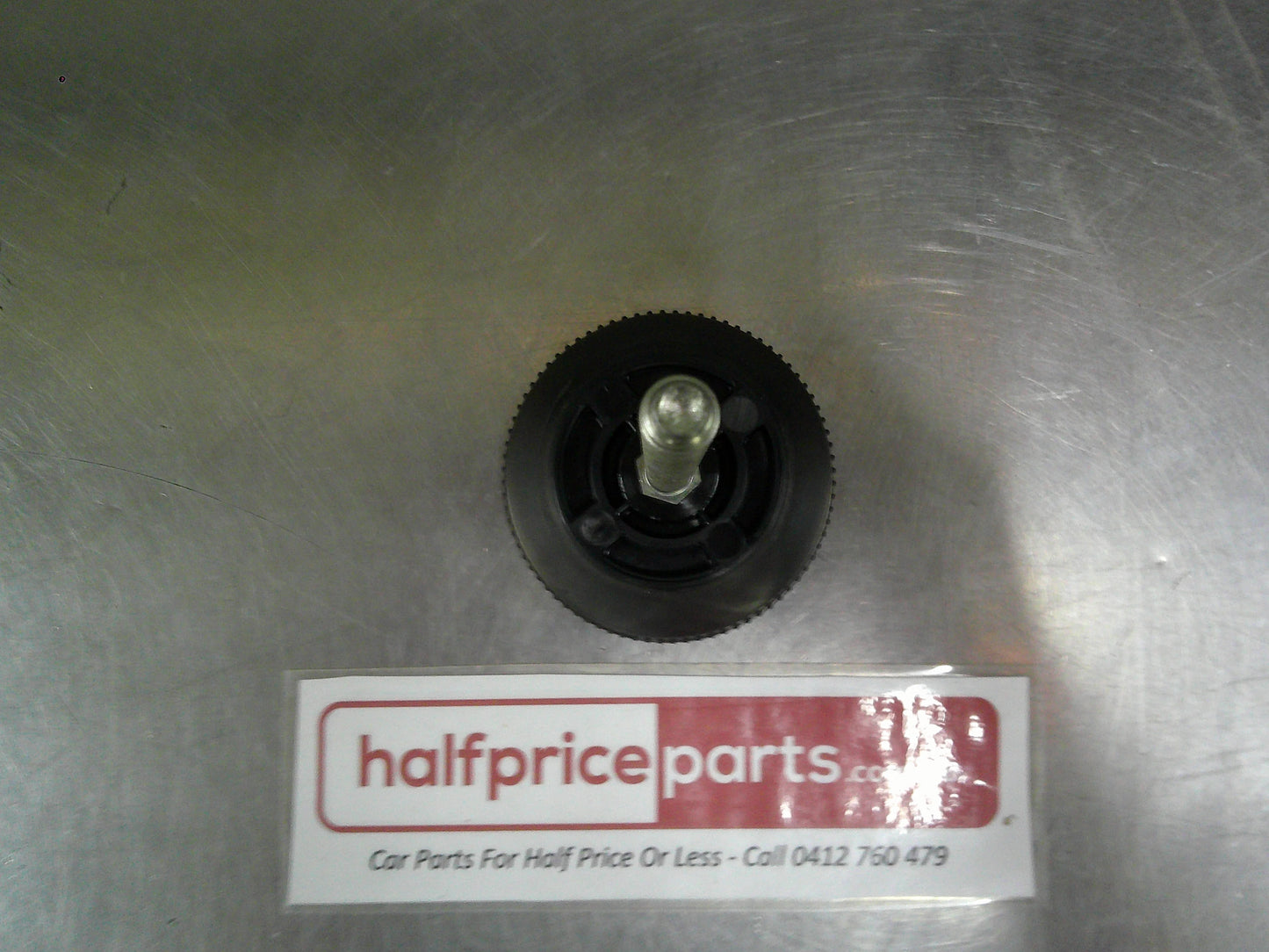 Holden VF Clubsport/GTS/GTSR/Senator/R8 Commodore Genuine Spare Wheel Retainer New Part