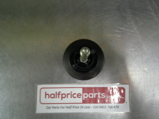 Holden VF Clubsport/GTS/GTSR/Senator/R8 Commodore Genuine Spare Wheel Retainer New Part