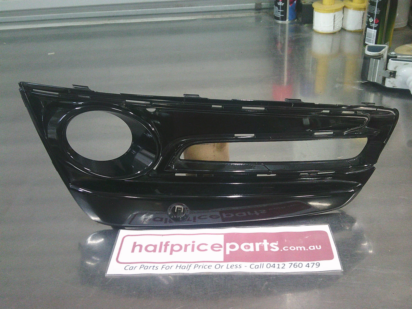 Holden VF Commodore Genuine Left Hand Front Fog Light Bezel New Part