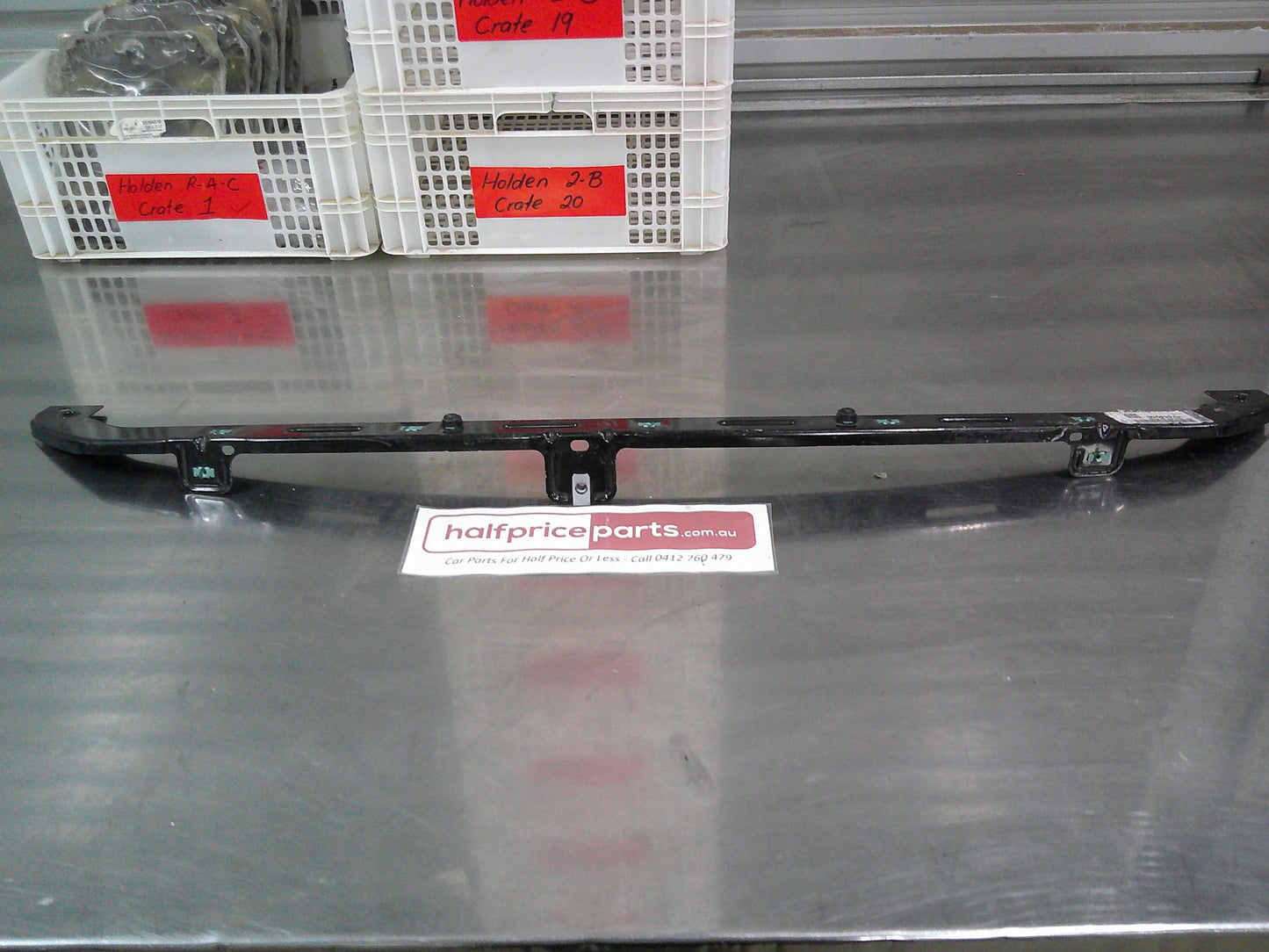Holden AC Acadia Genuine Front Bumper Fascia Centre Support Bracket New Part
