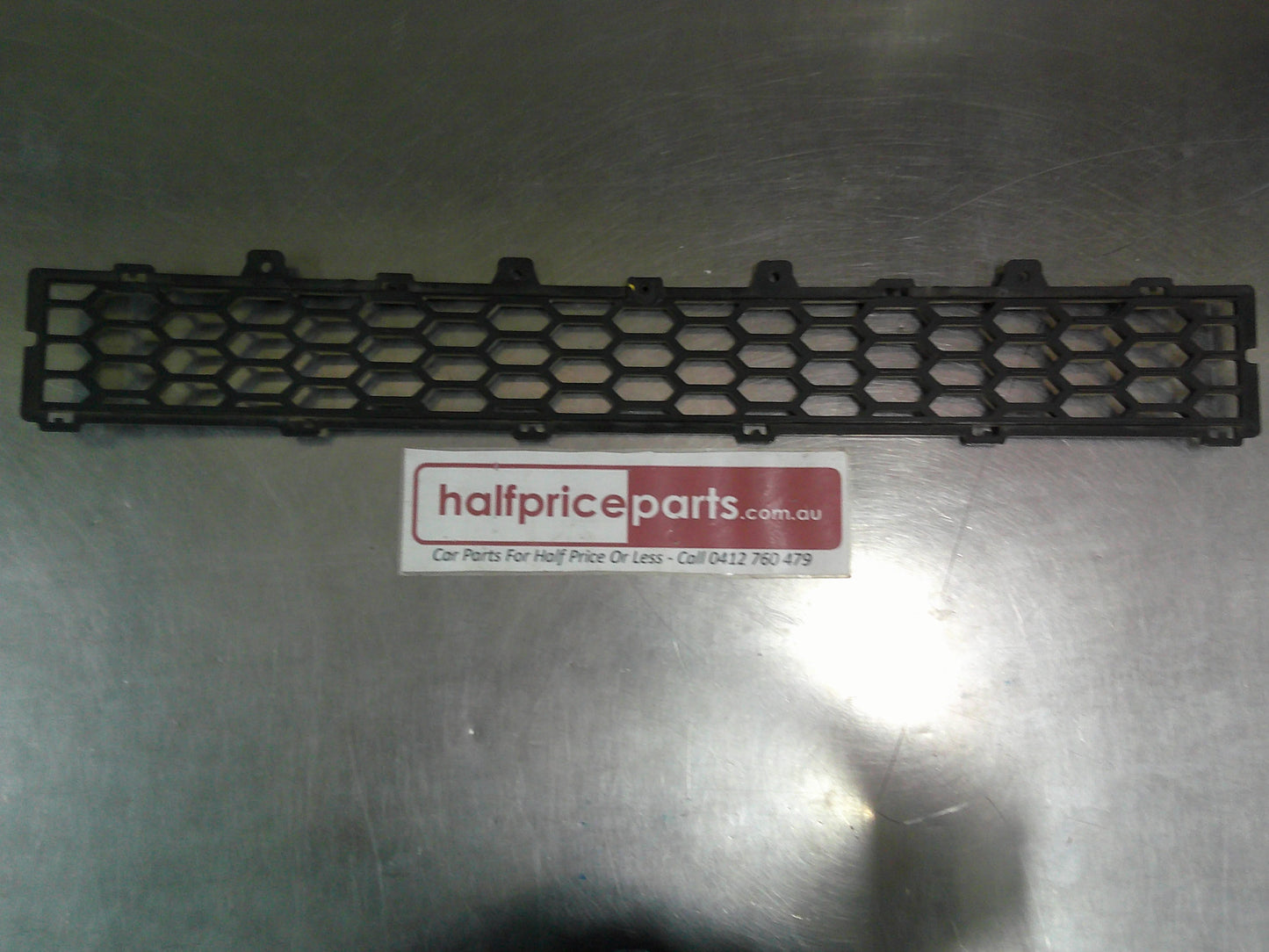 Holden CG Captiva Genuine Front Lower Bumper Grille VGC Used Part