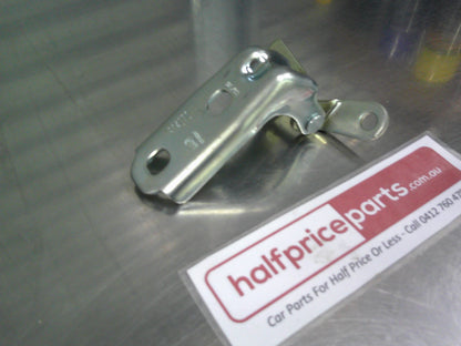 Holden JG/JH Cruze/ZB Commodore/Equinox/Volt/PJ/BK/BL Astra Right Hand Rear Lower Door Hinge New Part