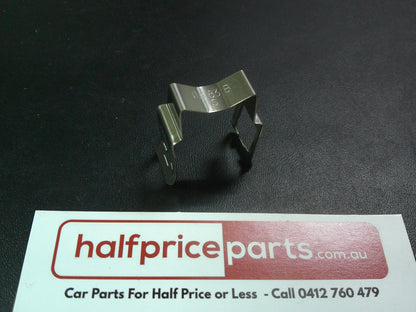 Holden VT/VX Commodore/Calais/Caprice/Statesman/Monaro Genuine Pretensioner Clip New Part
