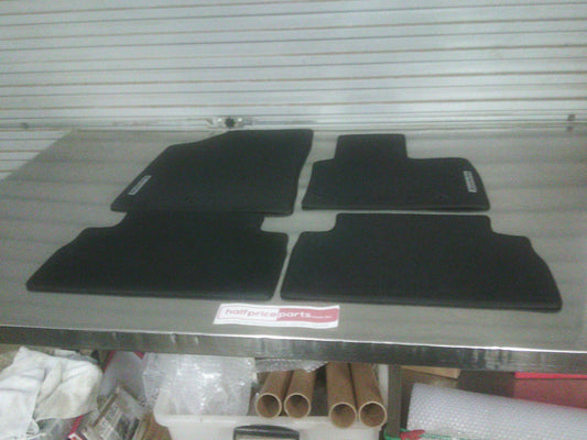 Hyundai Santa Fe Hybird Genuine Tailored Black Carpet Floor Mats New Part.