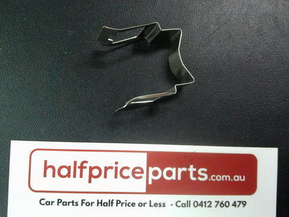Holden VT/VX Commodore/Calais/Caprice/Statesman/Monaro Genuine Pretensioner Clip New Part
