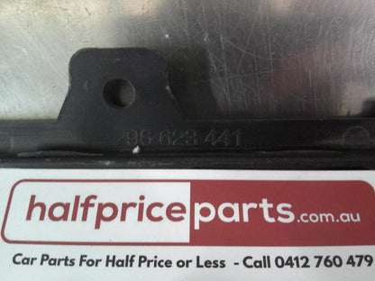 Holden CG Captiva Genuine Front Lower Bumper Grille VGC Used Part