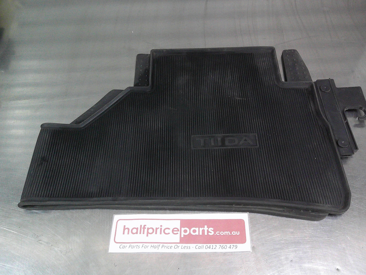 Nissan Tiida Genuine Heavy Duty 2nd Row Rubber Mat 1 Piece New Part