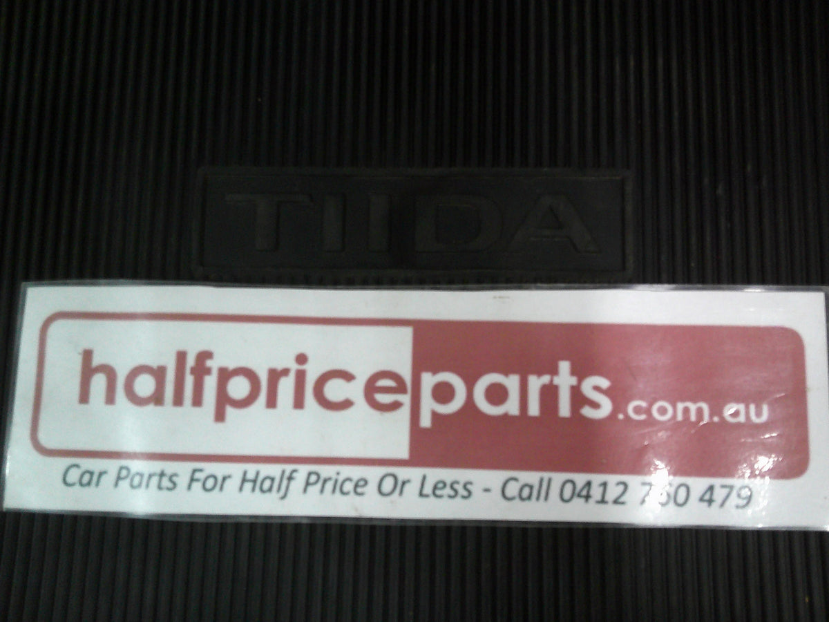 Nissan Tiida Genuine Heavy Duty 2nd Row Rubber Mat 1 Piece New Part