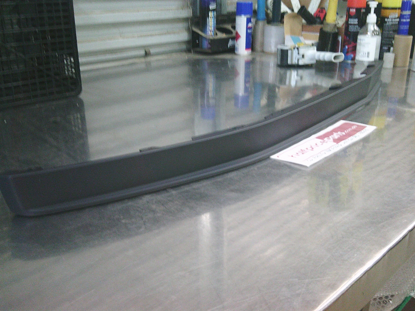 Holden CG Series II Captiva Genuine Front Right Hand Bumper Fascia Air Deflector New Part