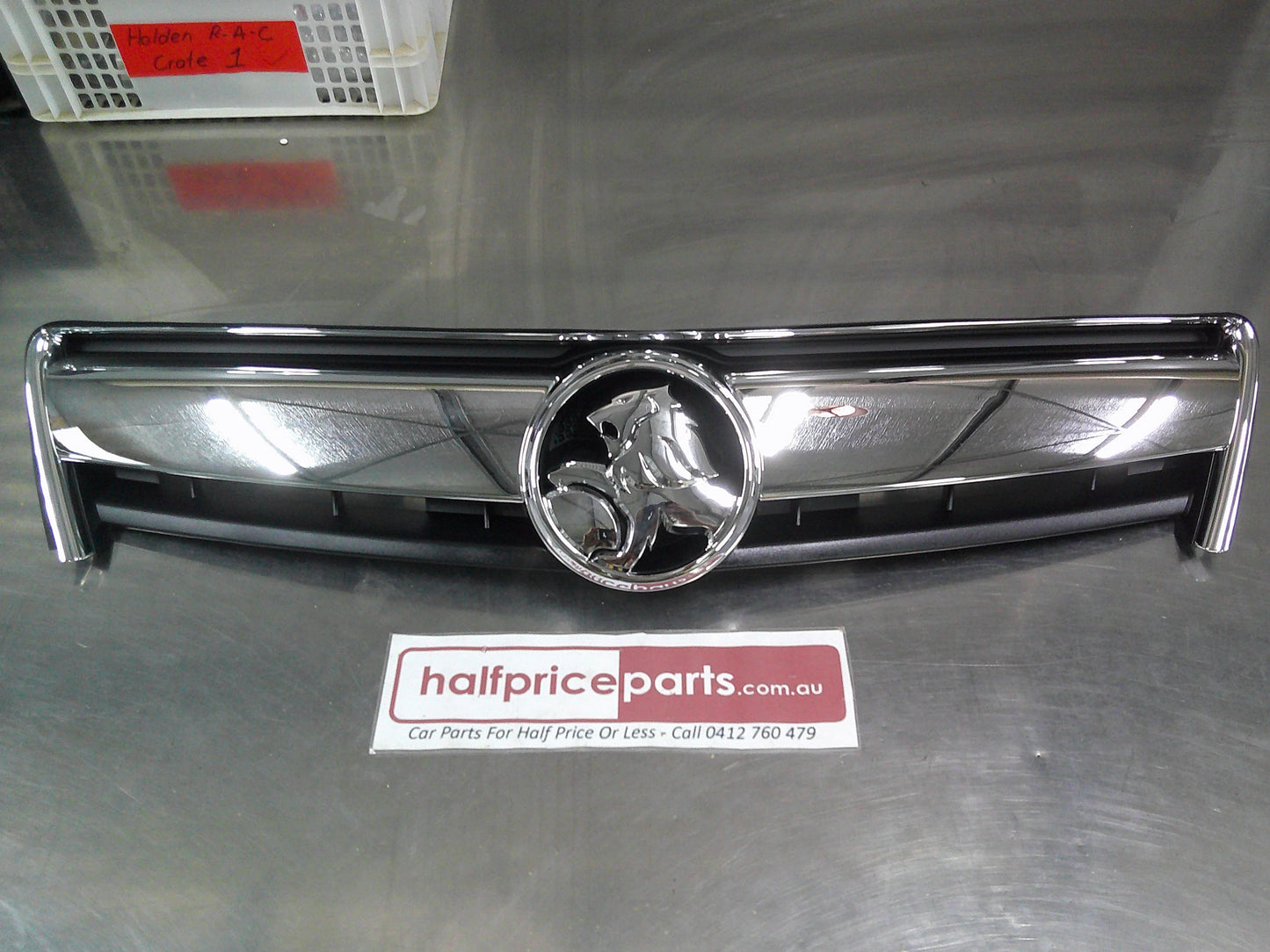 Holden CG/CG5 Genuine Upper Front Grille Chrome & Emblem New Part
